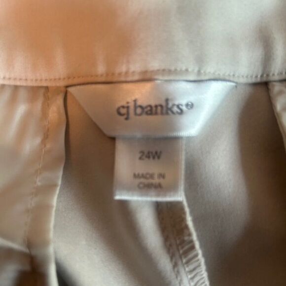 CJ Banks Cream Uptown Classic Fit straight leg trousers, size 24W - Picture 3 of 4